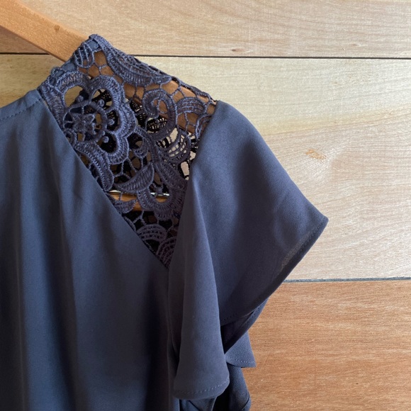 LOFT Blouse | Size Medium - Picture 2 of 5